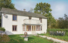 4 Bedroom Awesome Home In Mellerud Mellerud